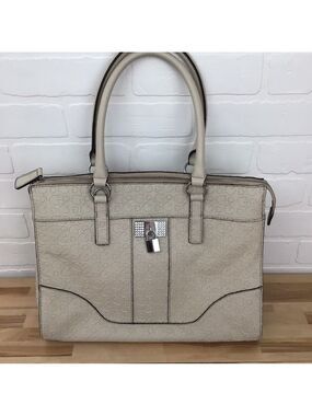 Guess ecru handbag contemporary luxury  purse big shoulder bag cream off white